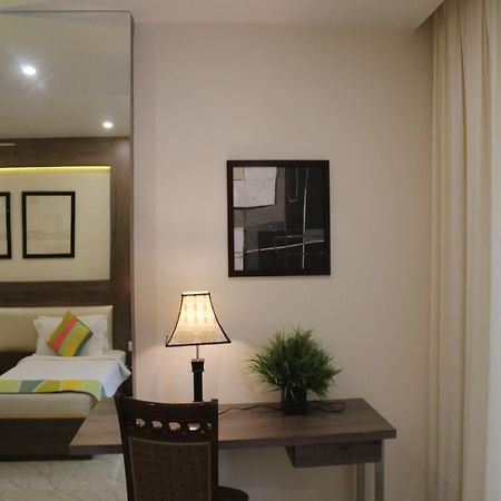 Hotel Seven Sky Clarks Exotica Bhuj Exterior foto