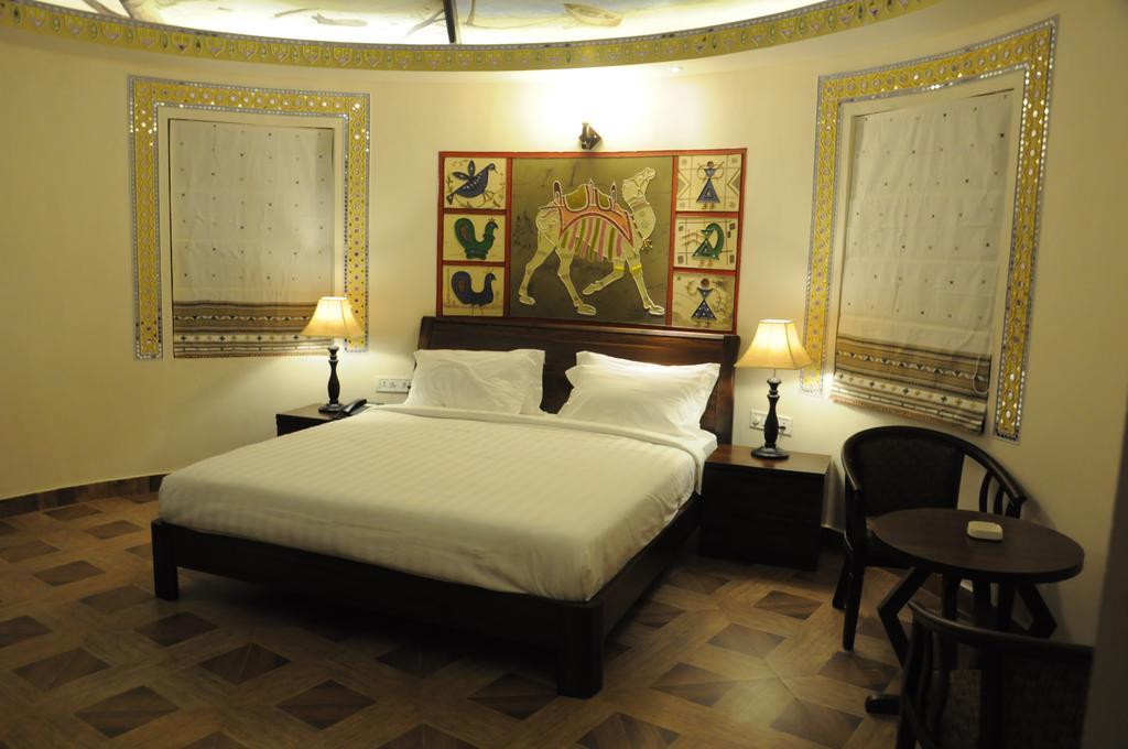 Hotel Seven Sky Clarks Exotica Bhuj Zimmer foto