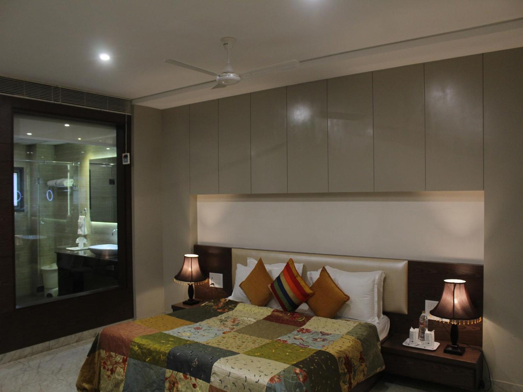 Hotel Seven Sky Clarks Exotica Bhuj Exterior foto