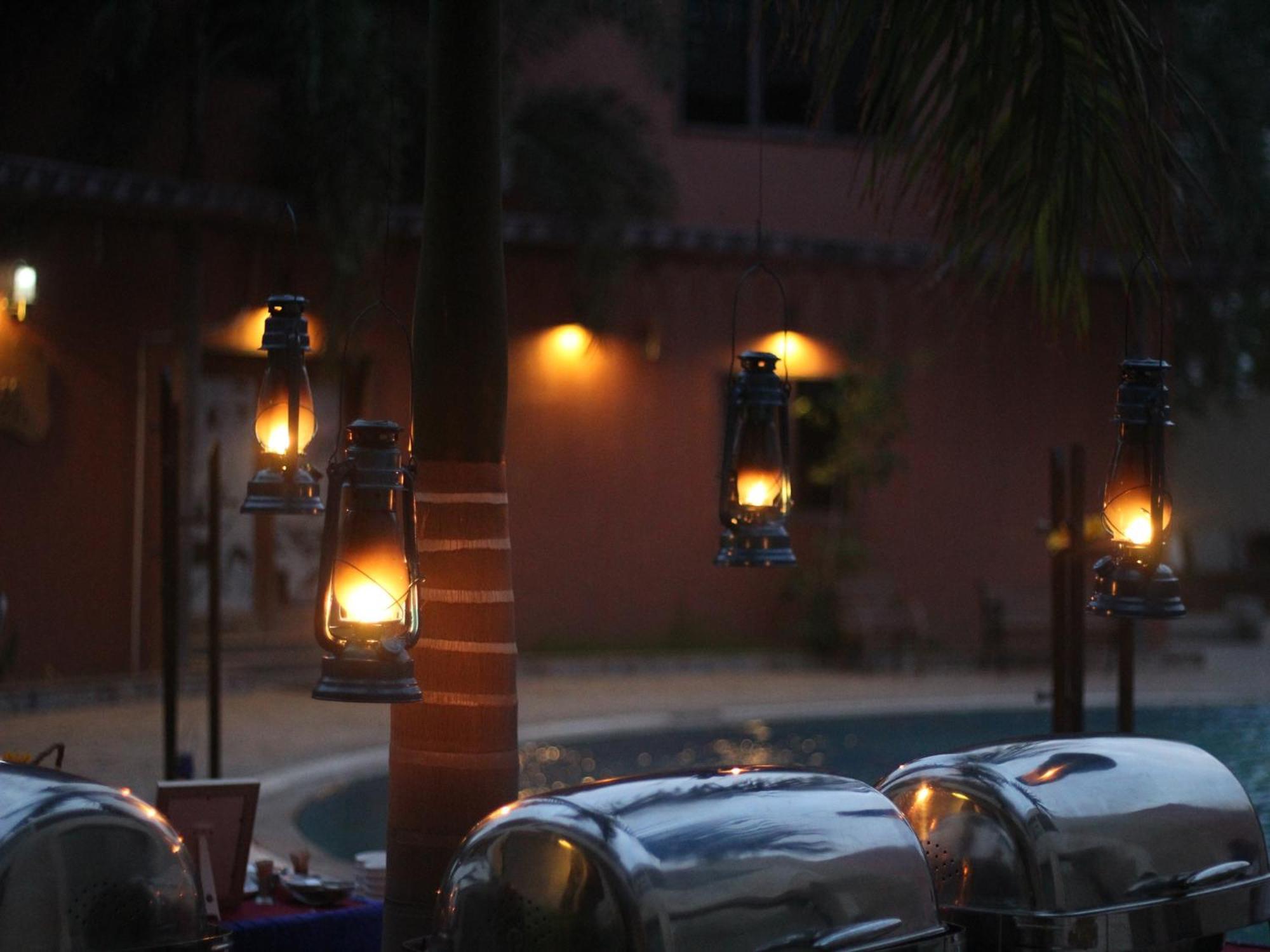 Hotel Seven Sky Clarks Exotica Bhuj Exterior foto